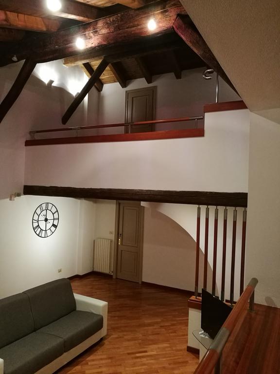 Farolfi Apartments Pepoli ボローニャ エクステリア 写真