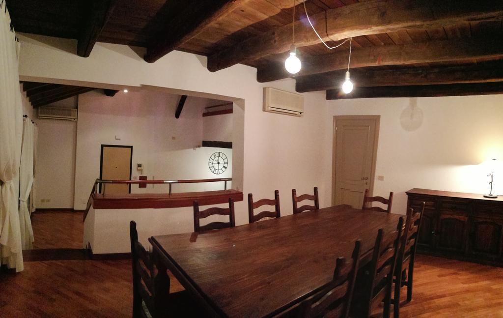 Farolfi Apartments Pepoli ボローニャ エクステリア 写真