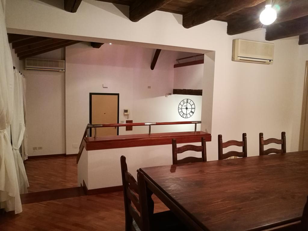 Farolfi Apartments Pepoli ボローニャ エクステリア 写真