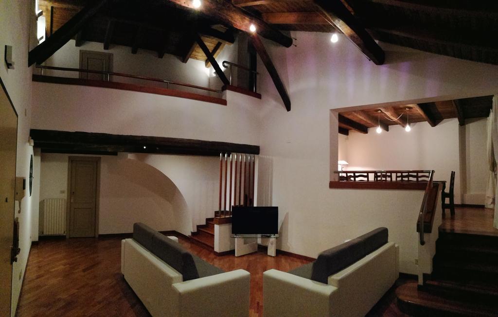Farolfi Apartments Pepoli ボローニャ エクステリア 写真