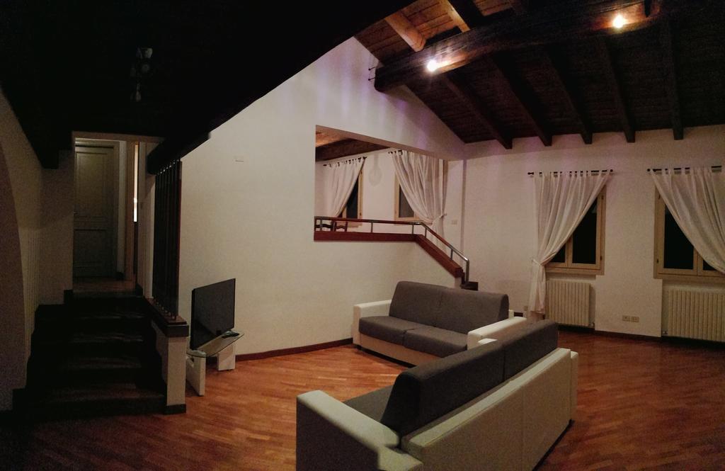 Farolfi Apartments Pepoli ボローニャ エクステリア 写真