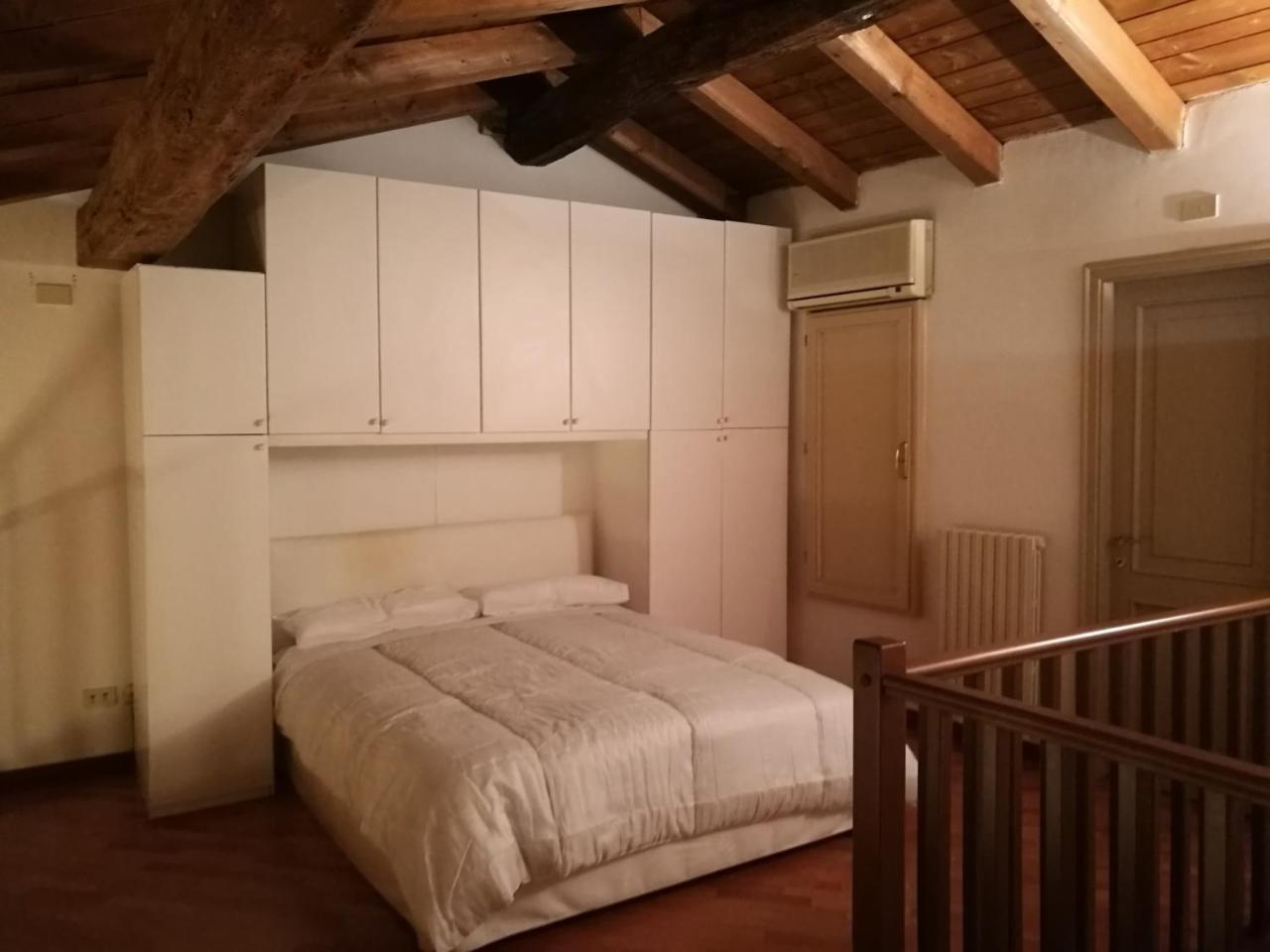 Farolfi Apartments Pepoli ボローニャ エクステリア 写真