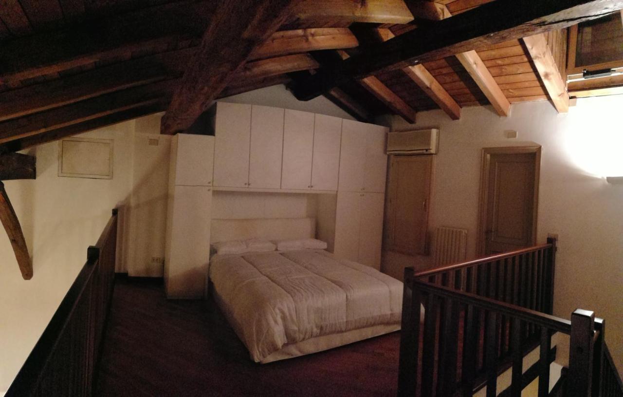 Farolfi Apartments Pepoli ボローニャ エクステリア 写真