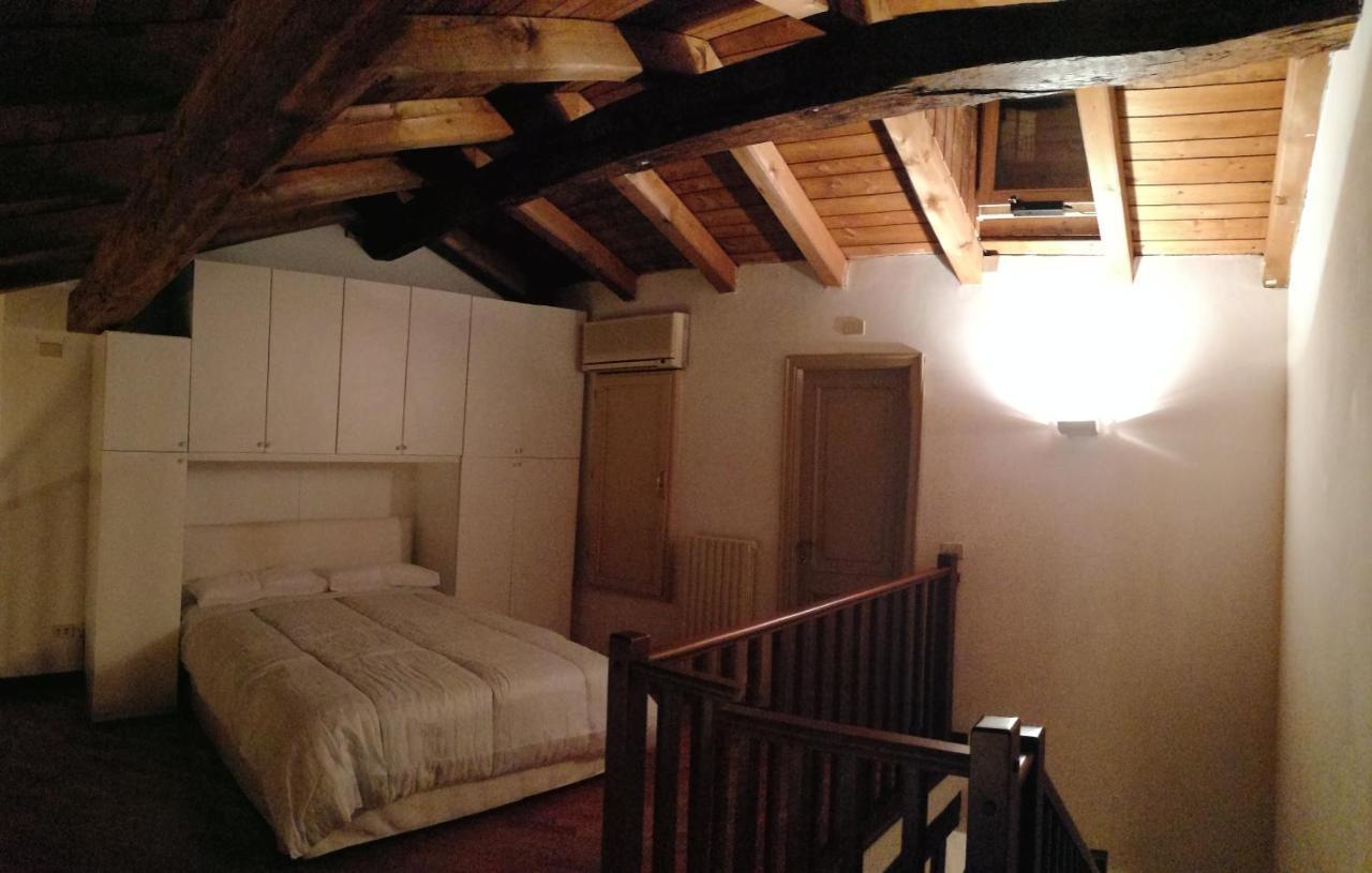 Farolfi Apartments Pepoli ボローニャ エクステリア 写真