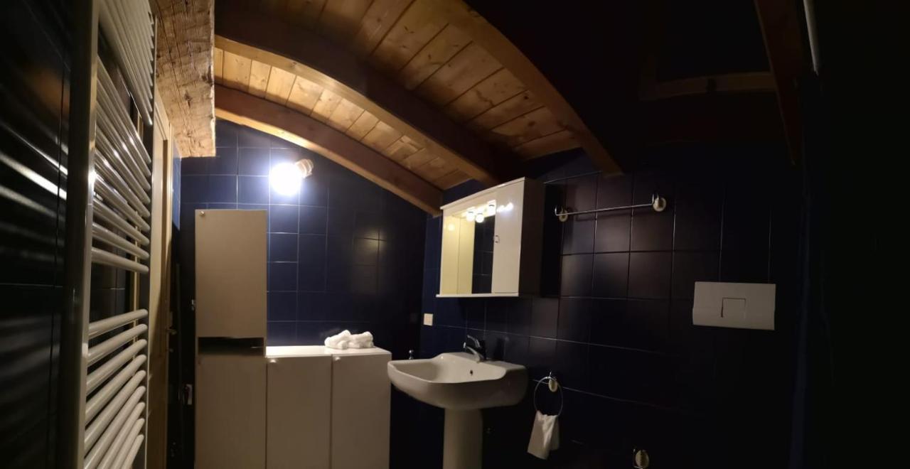 Farolfi Apartments Pepoli ボローニャ エクステリア 写真