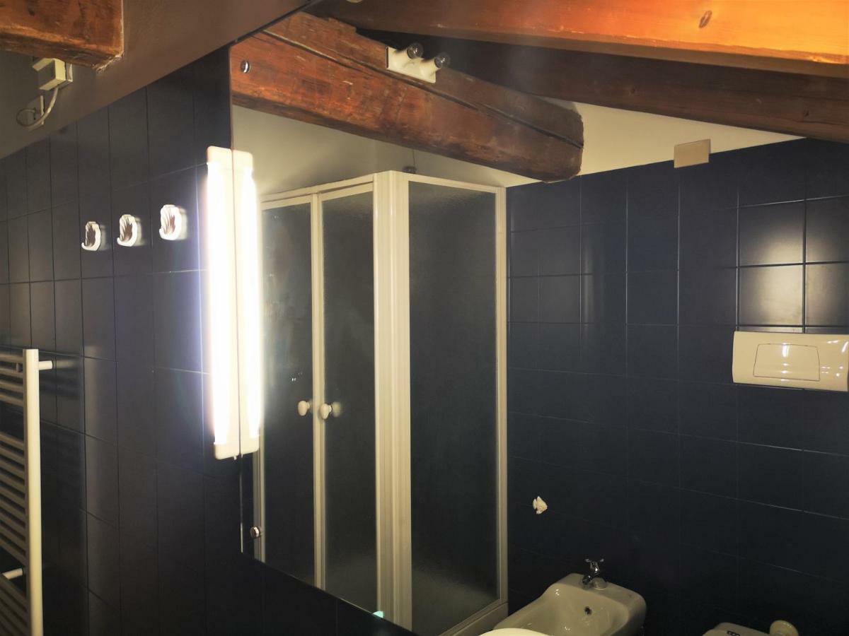 Farolfi Apartments Pepoli ボローニャ エクステリア 写真