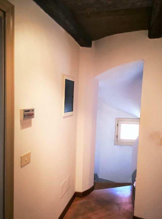 Farolfi Apartments Pepoli ボローニャ エクステリア 写真
