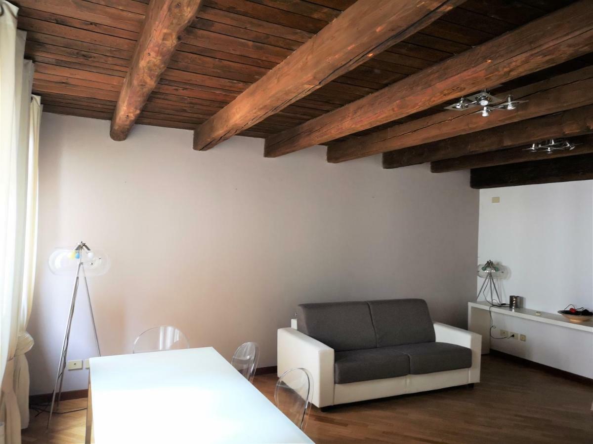 Farolfi Apartments Pepoli ボローニャ エクステリア 写真